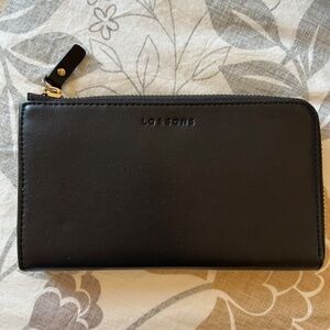 Lo & Sons Magnolia Napa Leather Wallet (Black)
